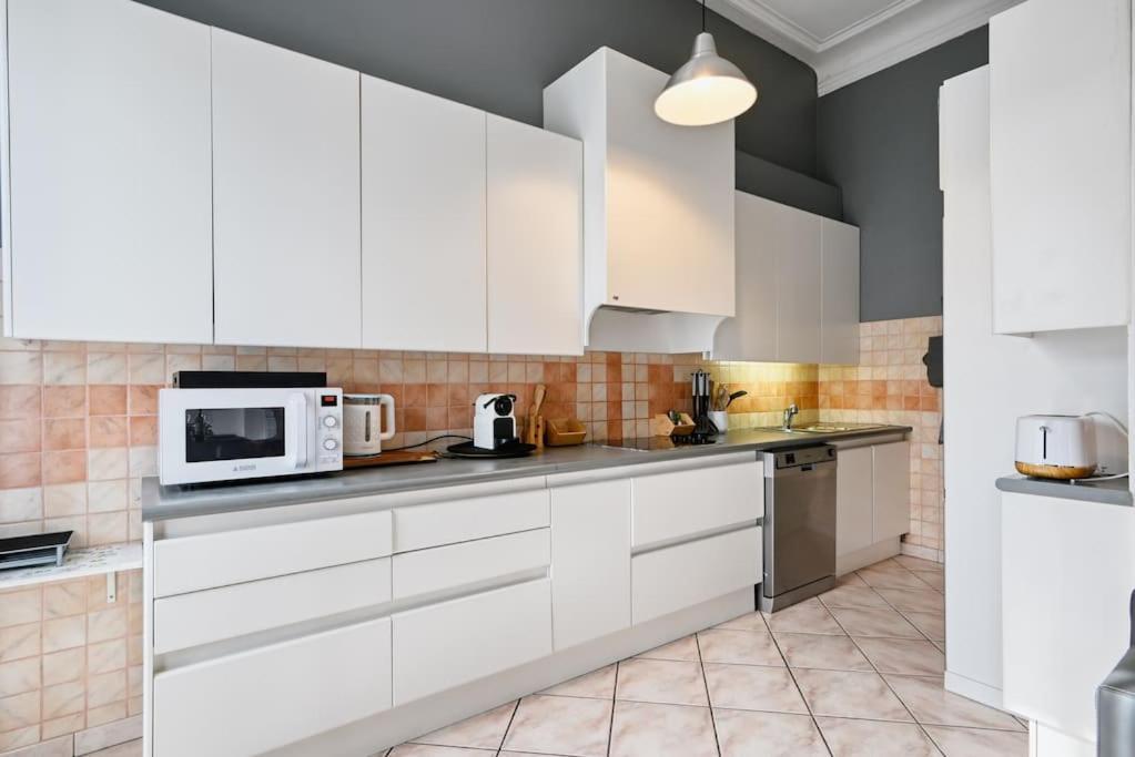 Spacieux Et Elegant A Chave Centre Appartement *