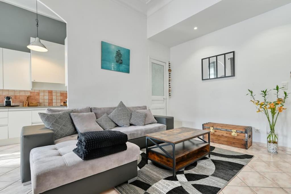 Spacieux Et Elegant A Chave Centre Appartement